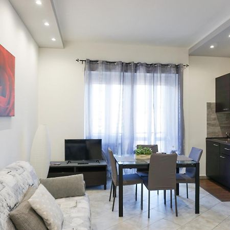 Metro Apartment Турин Экстерьер фото