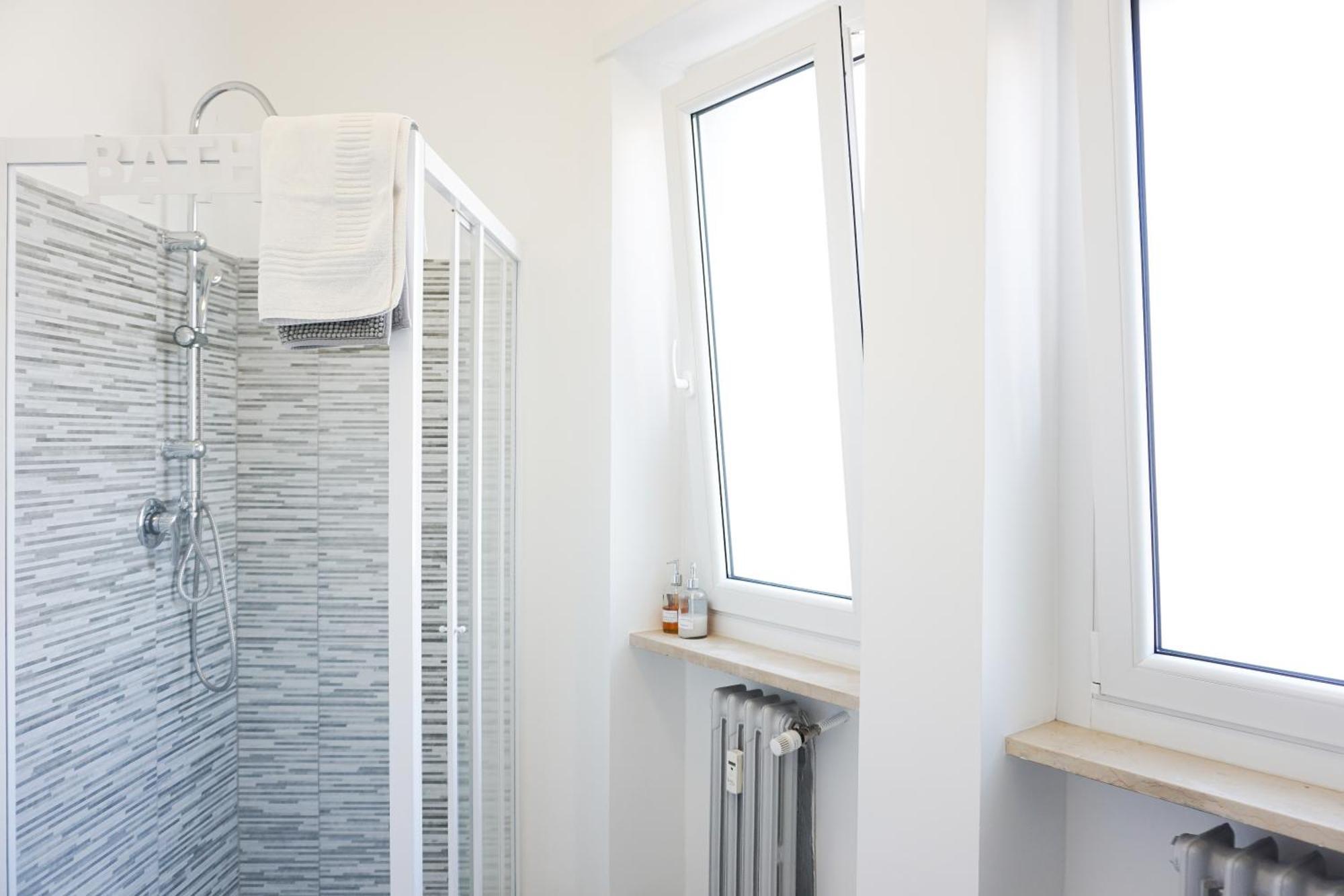 Metro Apartment Турин Экстерьер фото